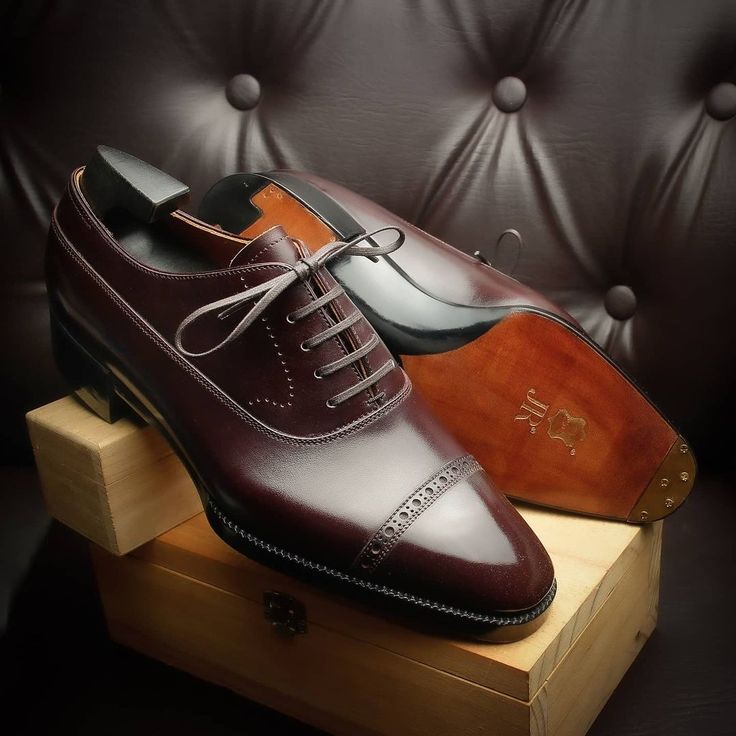 Ashford Oxford, black calf